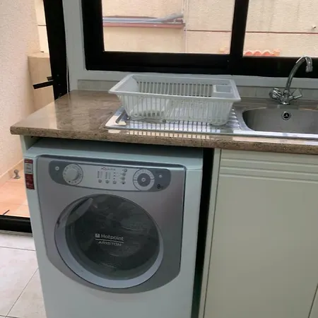 Ria Court شقة لارنكا